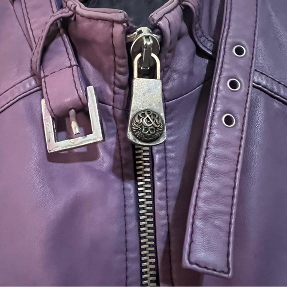 ❌❌SOLD❌❌Rock & Republic Cropped Purple Leather Studded Bomber Jacket, Size small - Picture 4 of 16